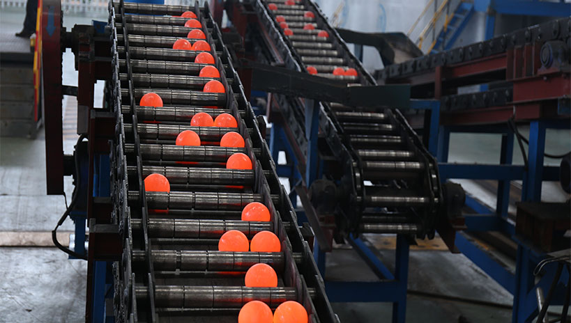 What are the differences between forged steel balls and hot rolled steel balls